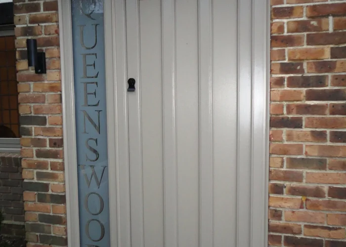 Replacement doors for flats in Basingstoke